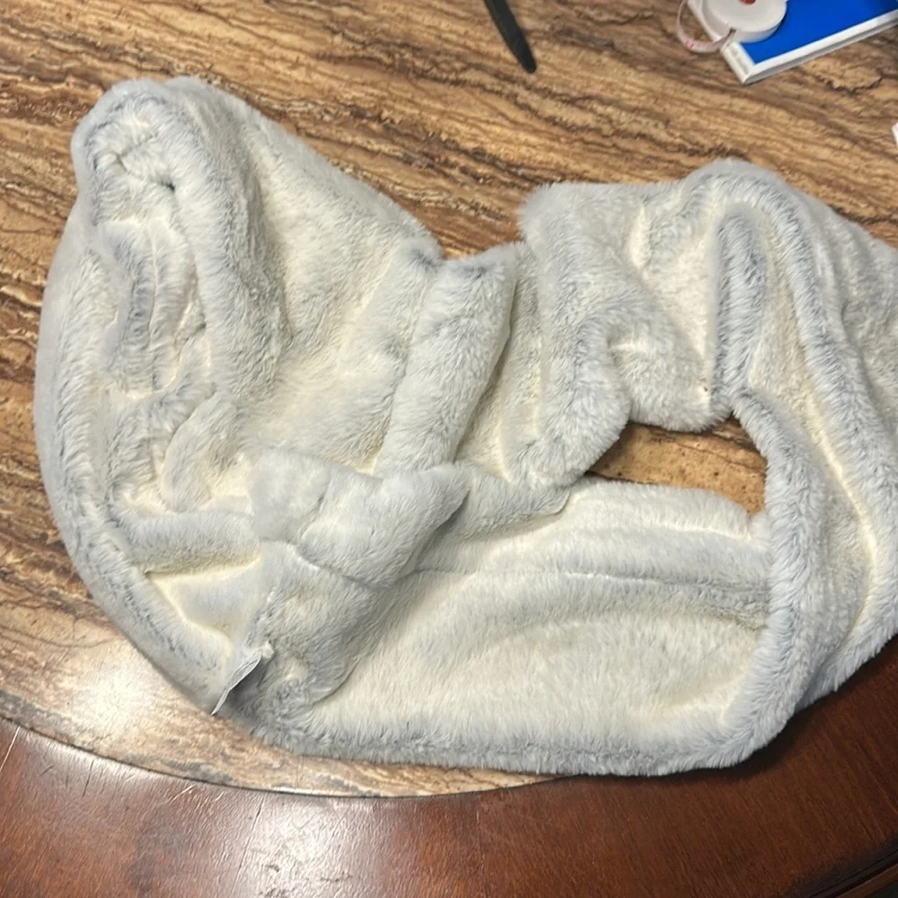 Faux fur scarf
